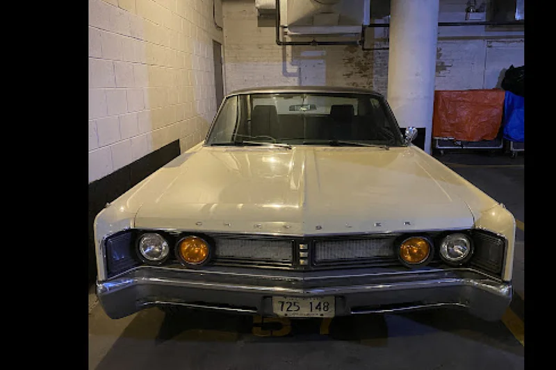 1967 Chrysler Newport fastback 2