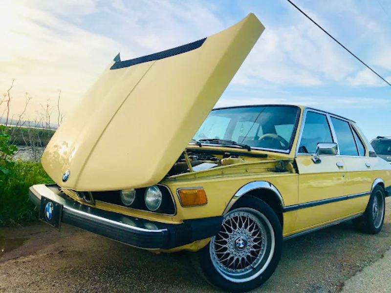 1977 BMW 530i 3