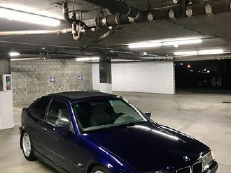 1996 BMW 318ti California Edition 2