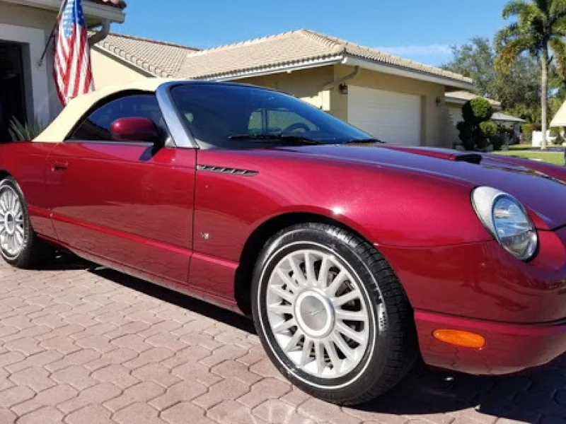 2004 Ford Thunderbird
