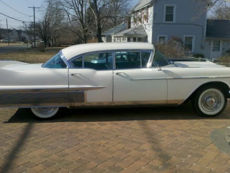 1958 Cadillac Fleetwood 4