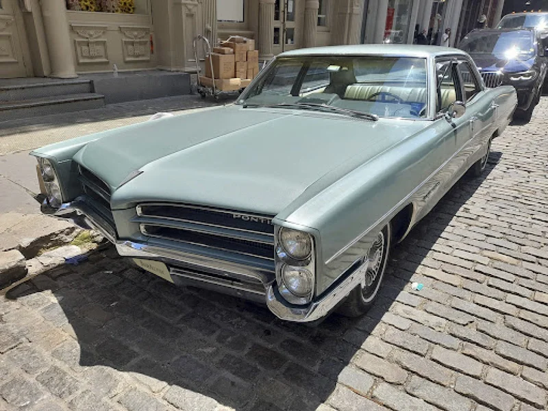 1966 Pontiac Starchief Executive 4