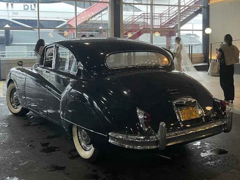 1961 Jaguar Mark Ix 8