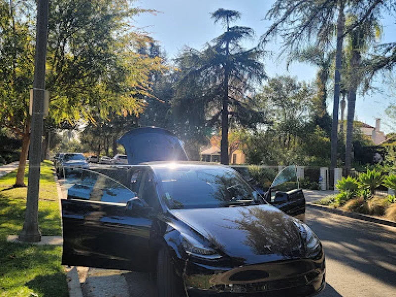 2023 Tesla Long Range Y 3