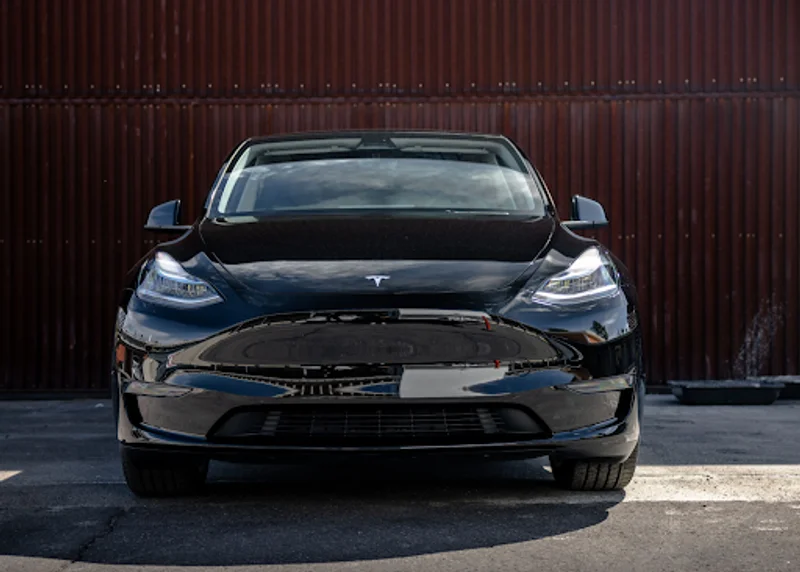 2023 Tesla Long Range Y 8