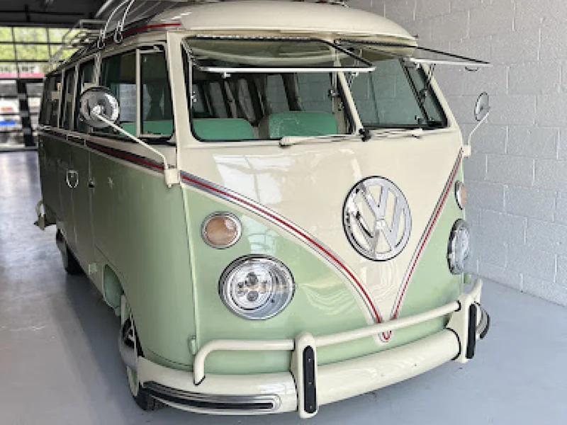 1973 Volkswagen 24 Window Bus 2