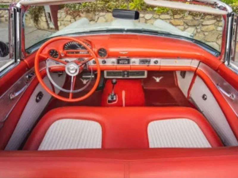1956 Ford Thunderbird