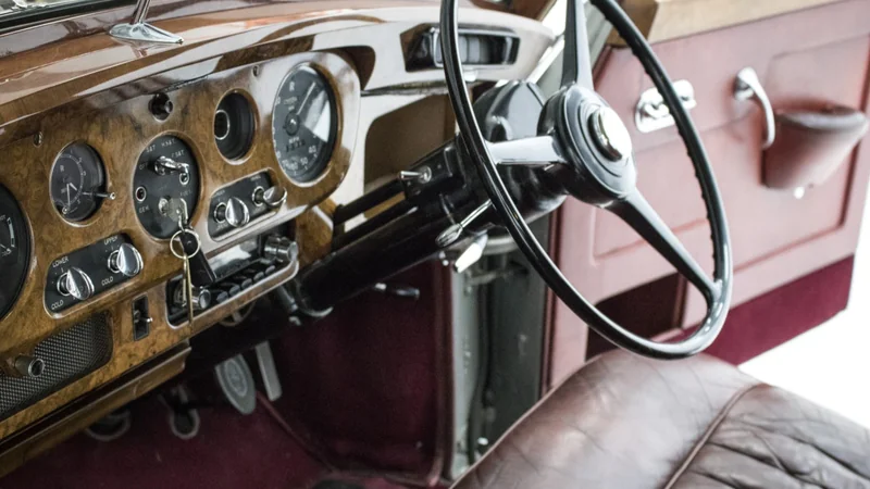 1962 Rolls-Royce Silver Cloud II 5