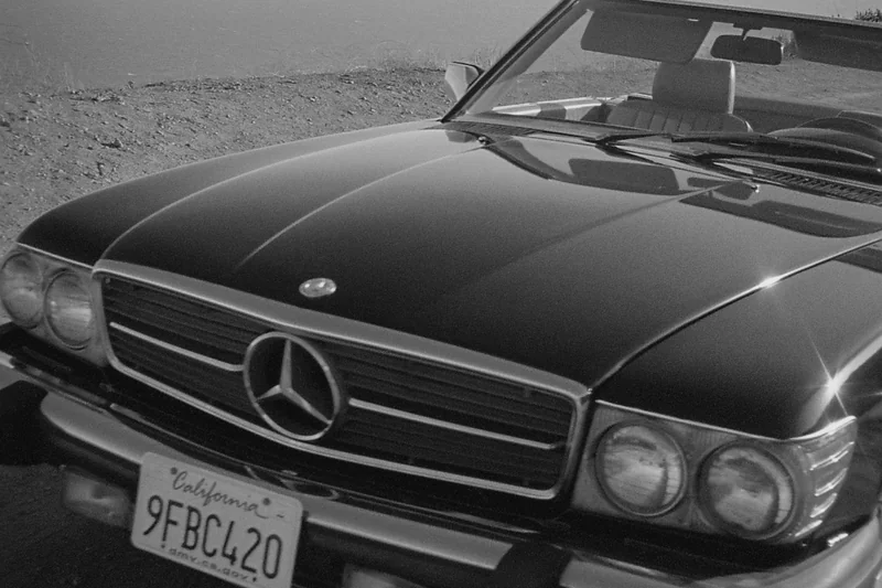 1989 Mercedes-Benz 560SL in Los Angeles 21