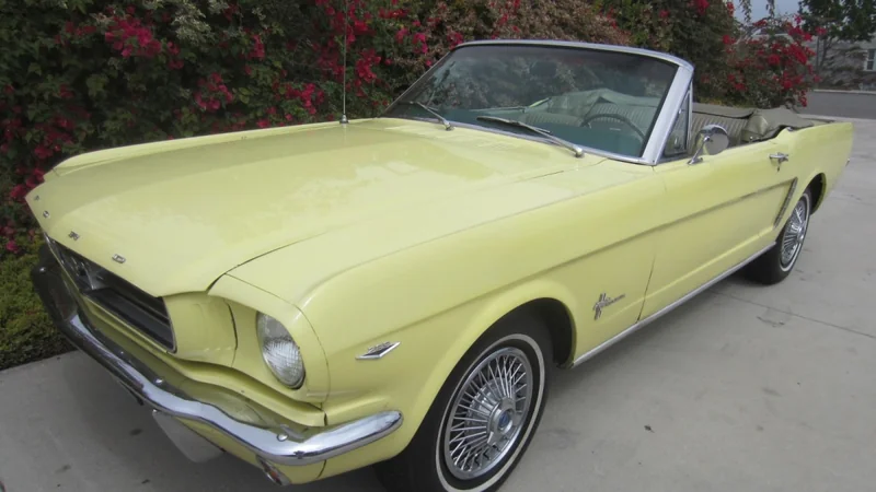 1965 Ford Mustang 2