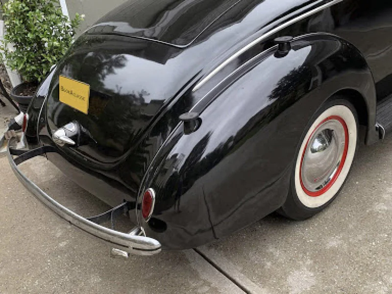 1939 Ford Deluxe