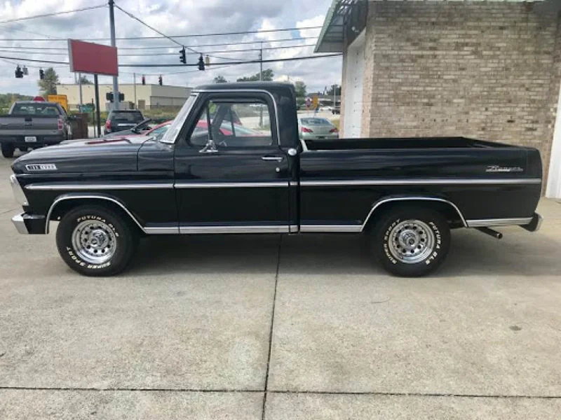 1967 Ford F100 Ranger Short Bed