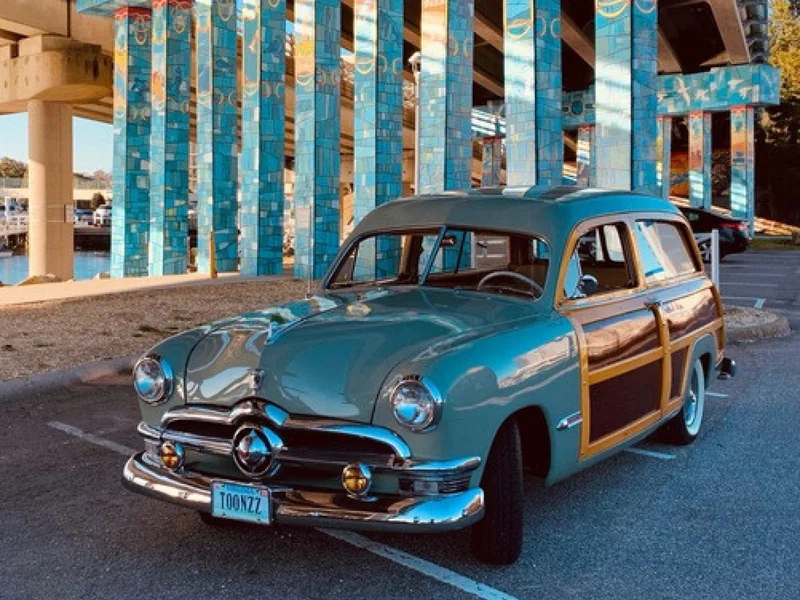 1950 Ford Woodie 9