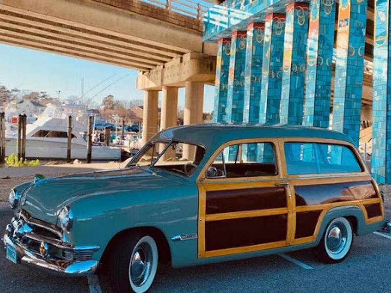 1950 Ford Woodie 10