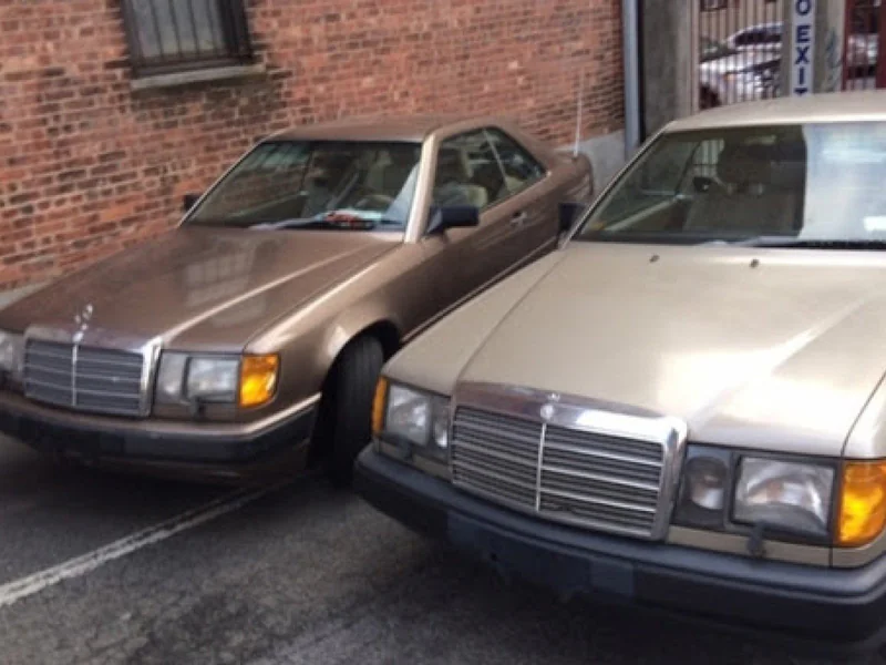 1989 Mercedes-Benz 300 CE 2