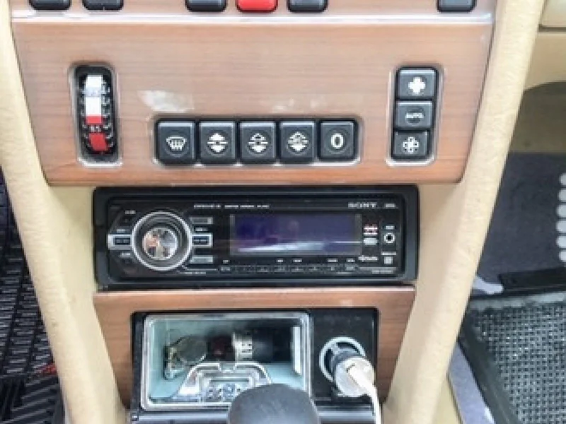 1989 Mercedes-Benz 300 CE 8