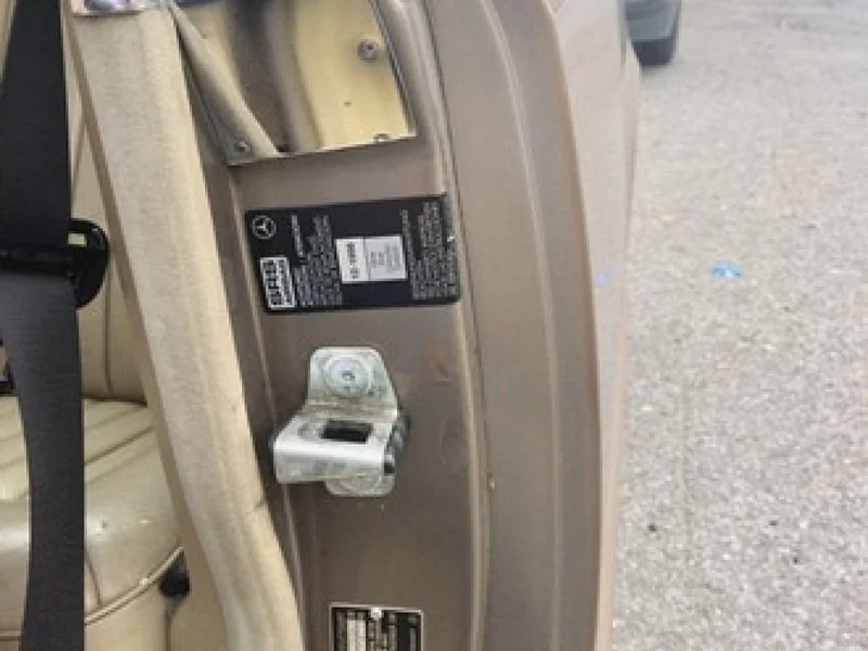 1989 Mercedes-Benz 300 CE 13