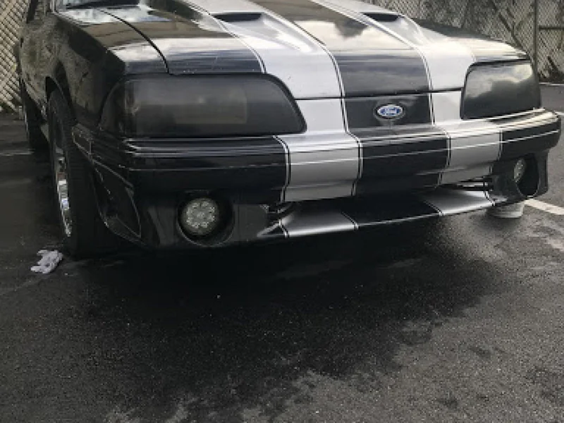 1990 Ford Mustang 2