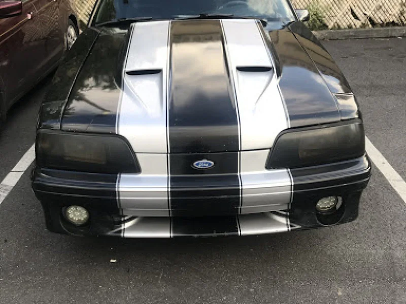 1990 Ford Mustang 3
