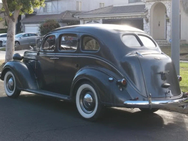 1937 Dodge Sedan 3