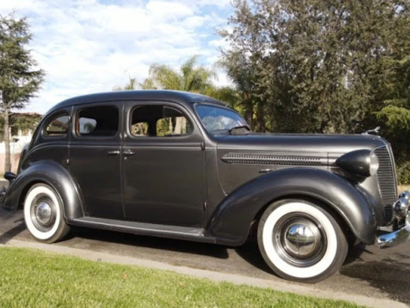 1937 Dodge Sedan 5