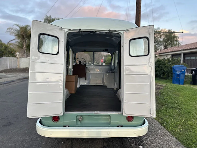 1952 International Harvester Metro 5