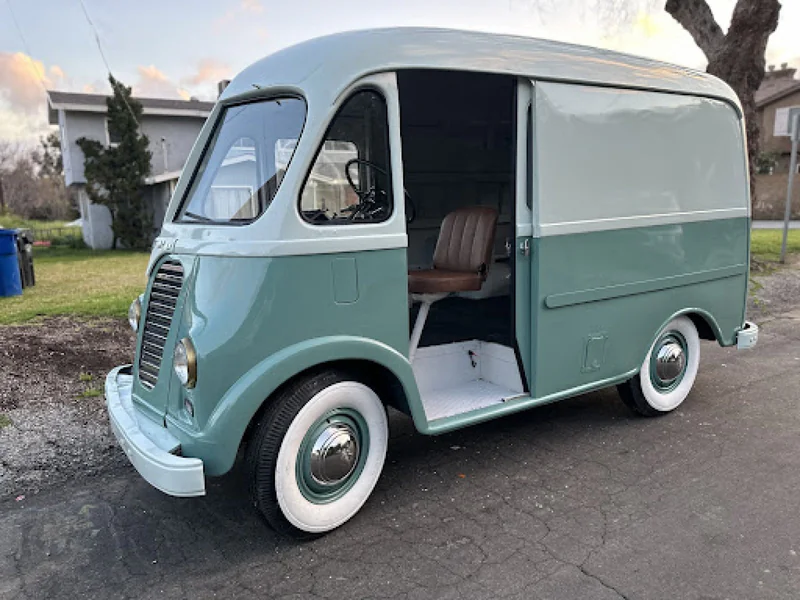 1952 International Harvester Metro 6