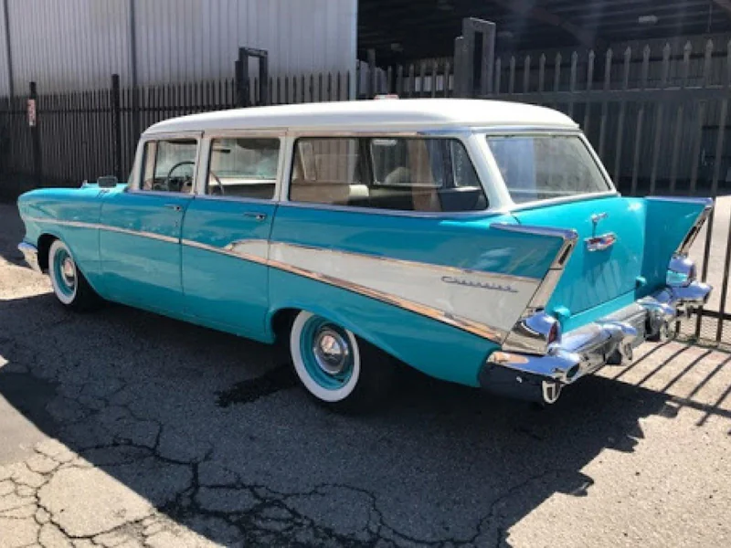 1957 Chevrolet Station wagon 2