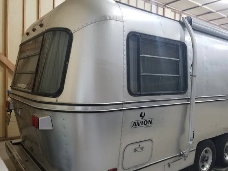 1979 Avion Travelcade 4