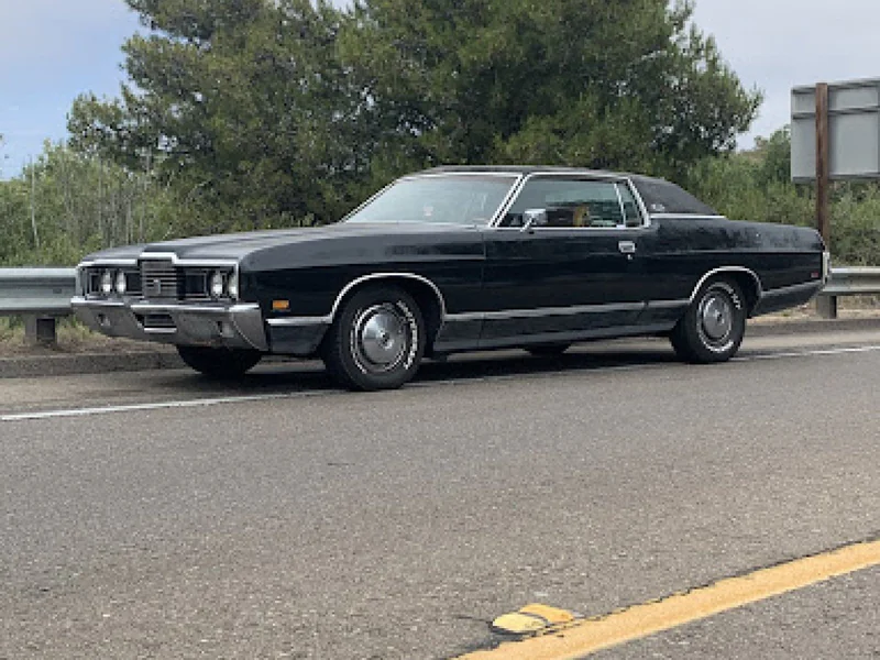 1972 Ford Ltd 2
