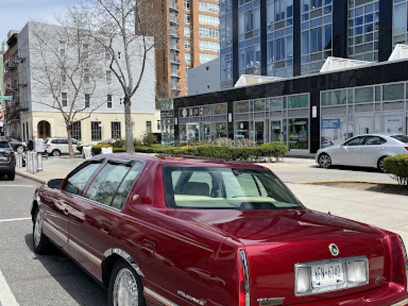 1998 Cadillac Deville in New York 3