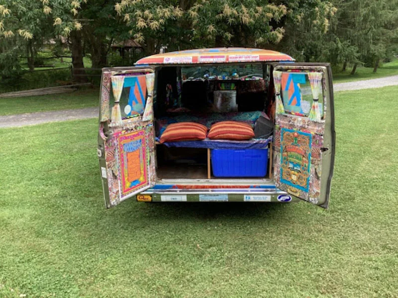 1969 Ford Club Wagon 8