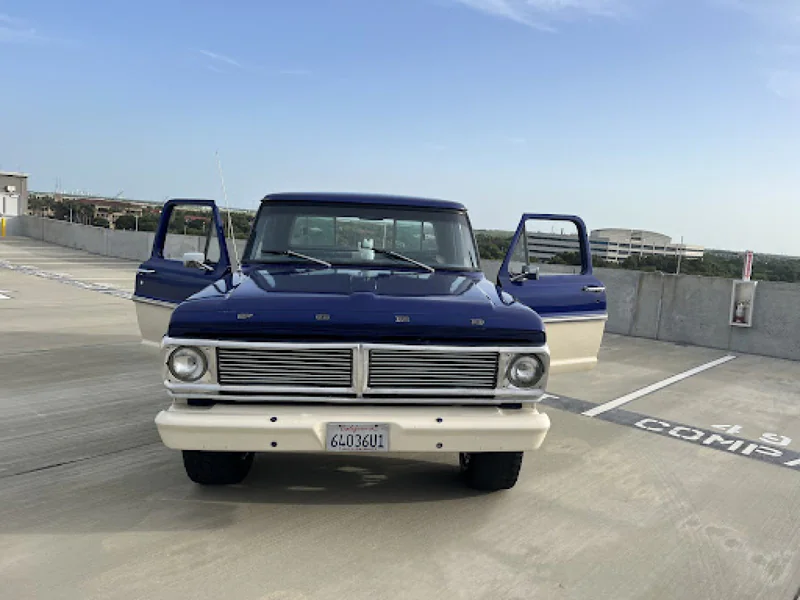 1970 Ford F-250 Camper Special 3