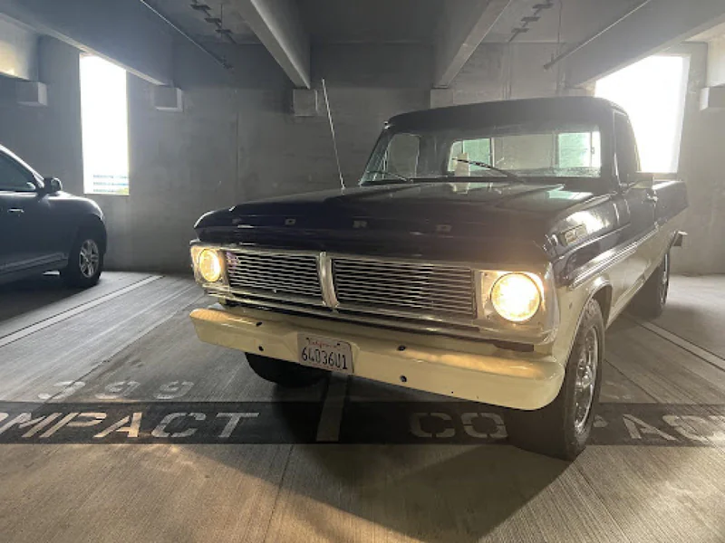 1970 Ford F-250 Camper Special 8