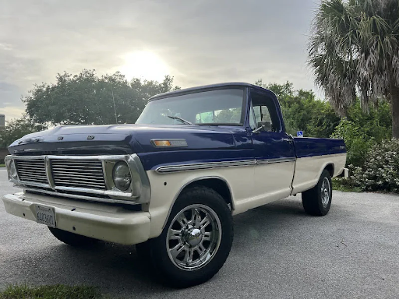 1970 Ford F-250 Camper Special 10