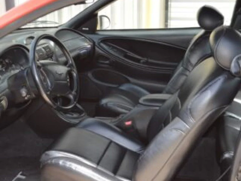 1995 Ford Mustang GT Mustang GT Coupe 2