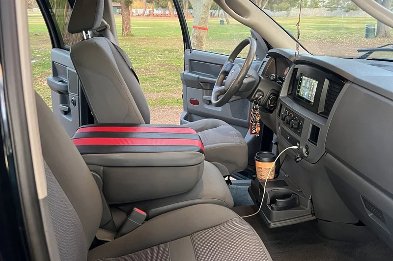 2006 Dodge Ram 1500 SLT 7