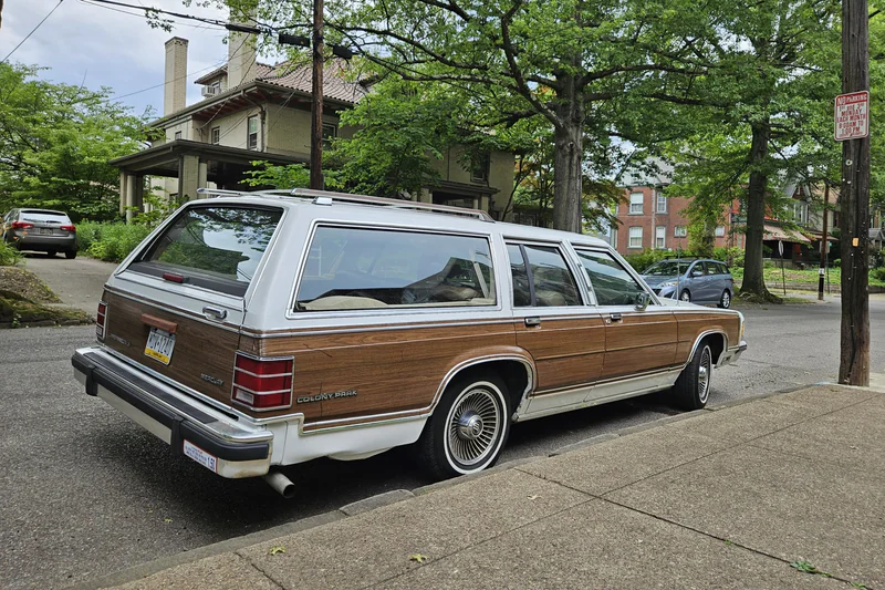 1990 Mercury Colony Park LS 2