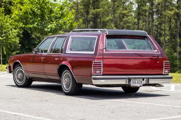 1979 Pontiac Bonneville Safari 3