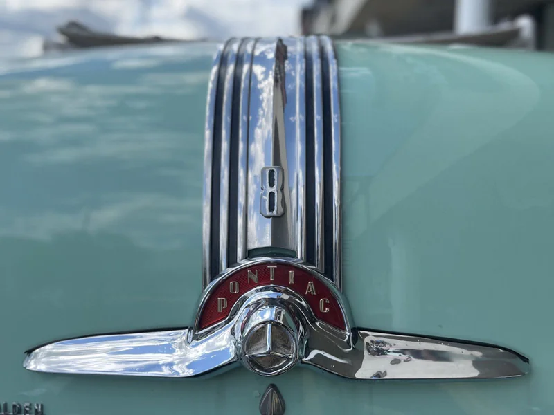 1953 Pontiac Chieftain Deluxe 9