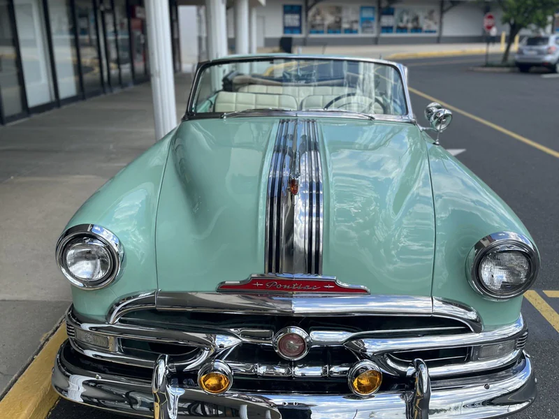 1953 Pontiac Chieftain Deluxe 13