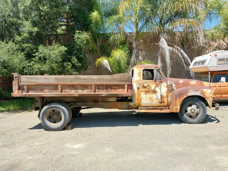 1951 Chevrolet 2-ton Dump Truck 3
