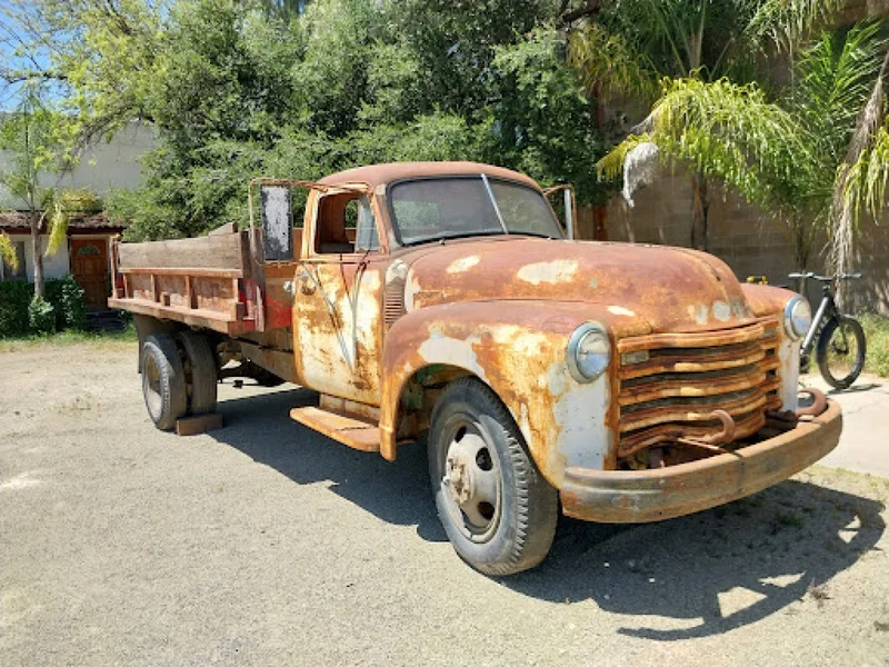 1951 Chevrolet 2-ton Dump Truck 4