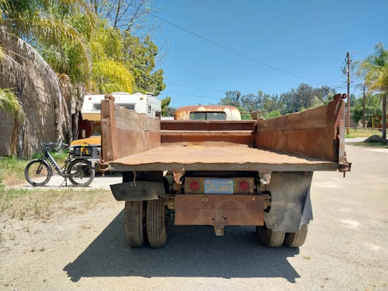 1951 Chevrolet 2-ton Dump Truck 5