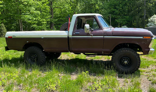 1975 Ford F250 Pickup 4