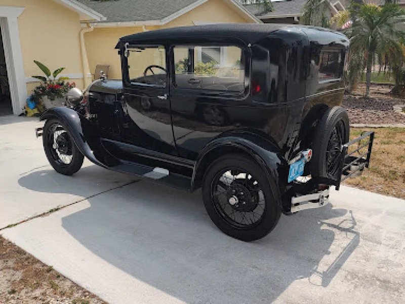 1928 Ford Tudor Model A