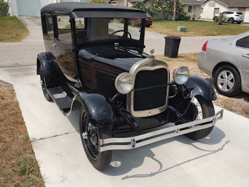 1928 Ford Tudor Model A