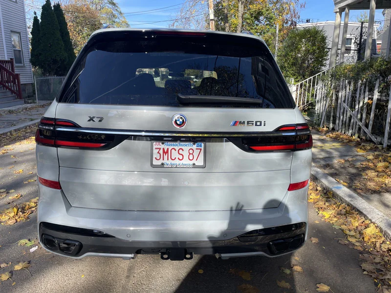 2023 BMW X7M60i M60i 4
