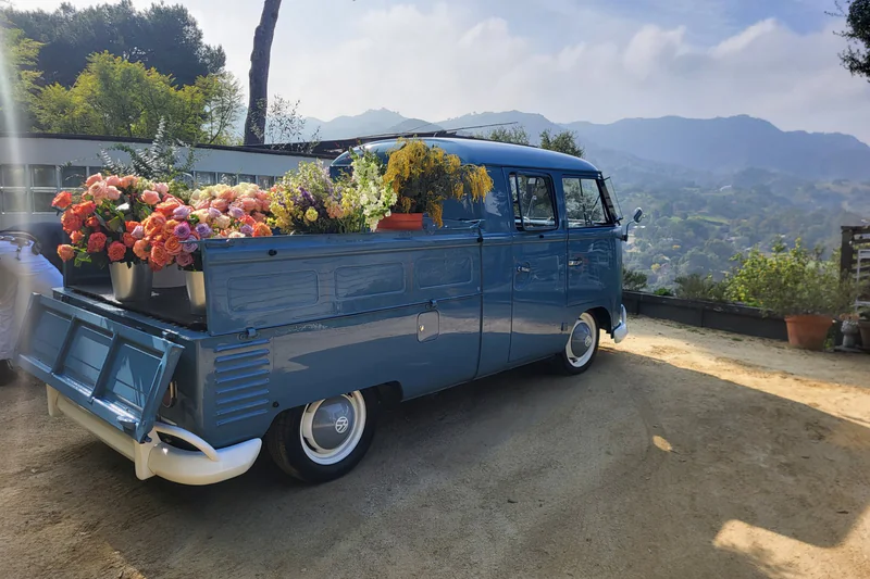 1962 Volkswagen Double cab transporter in Los Angeles 2