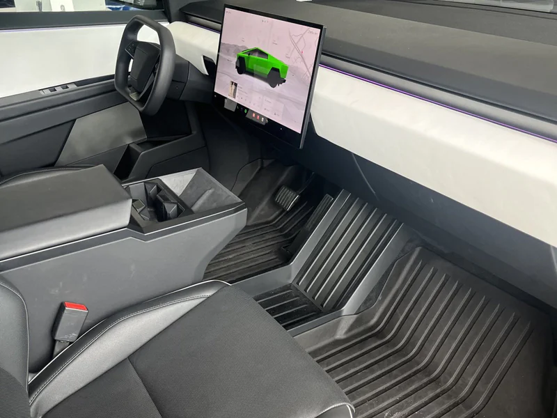 2024 Tesla Cybertruck 3